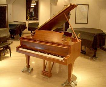 Steinway & Sons A-188