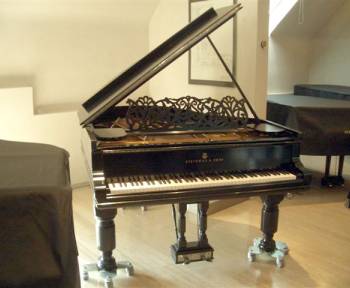 Steinway & Sons A-188
