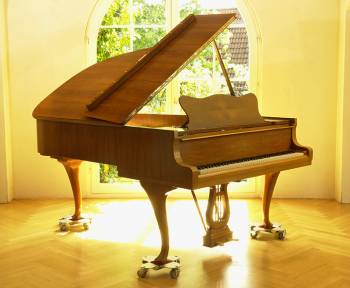 Steinway & Sons A-188