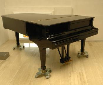 Steinway & Sons B-211