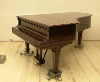 Steinway & Sons B-211