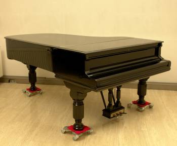 Steinway & Sons B-211