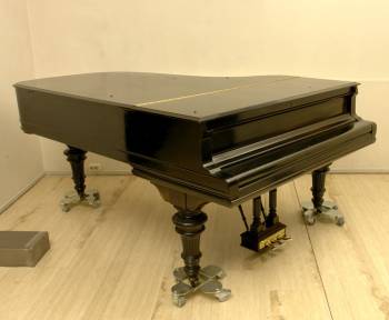 Steinway & Sons B-211