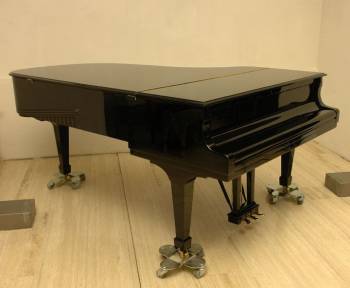 Steinway & Sons B-211