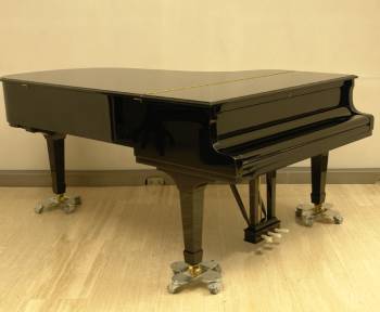 Steinway & Sons B-211