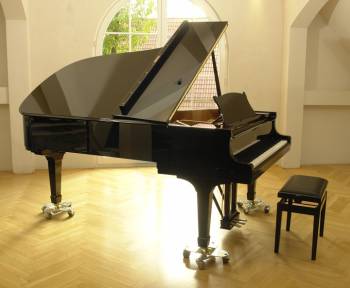 Steinway & Sons B-211
