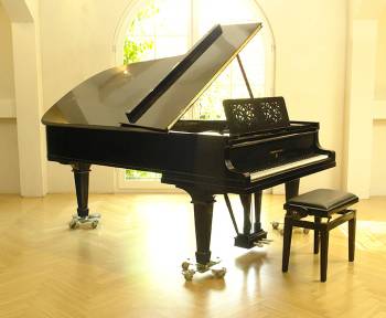 Steinway & Sons B-211