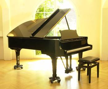 Steinway & Sons B-211