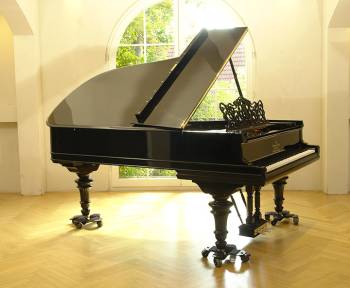 Steinway & Sons B-211