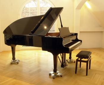 Steinway & Sons B-211