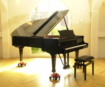 Steinway & Sons B-211