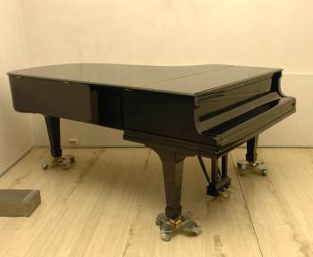Steinway & Sons C-227