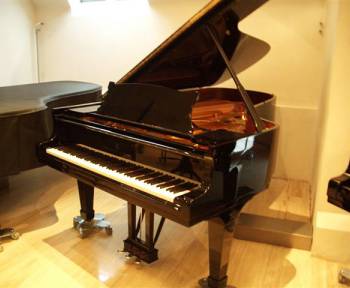 Steinway & Sons C-227
