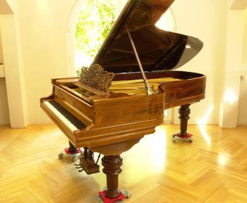 Steinway & Sons C-227