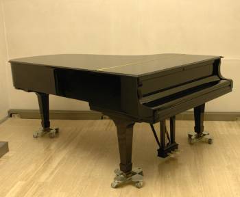Steinway & Sons C-227