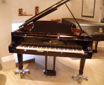 Steinway & Sons D-274 Concert Grand