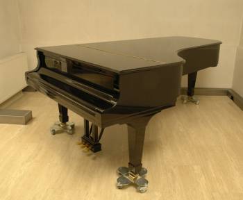 Steinway & Sons D-274 Concert Grand