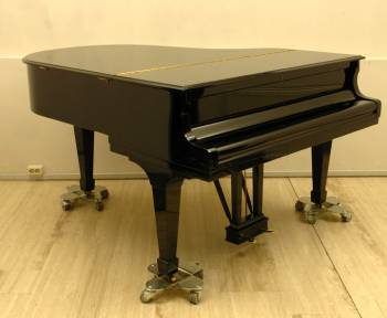Steinway & Sons M-170
