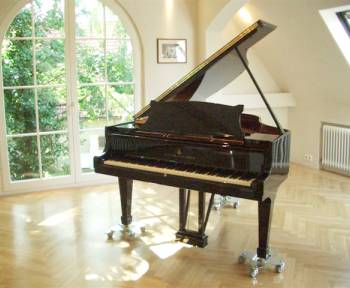 Steinway & Sons M-170