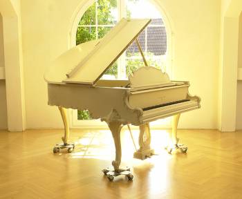 Steinway & Sons M-170