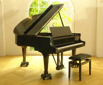 Steinway & Sons M-170