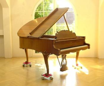 Steinway & Sons O-180