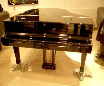 Steinway & Sons O-180
