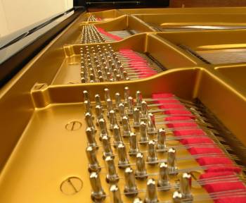 Steinway & Sons O-180