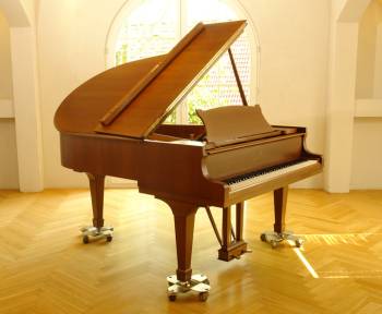 Steinway & Sons O-180