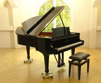Steinway & Sons O-180