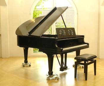 Steinway & Sons O-180