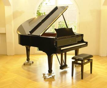 Steinway & Sons O-180