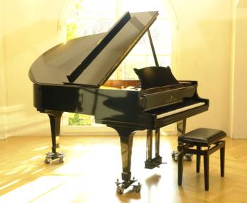 Steinway & Sons O-180