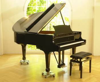 Steinway & Sons O-180
