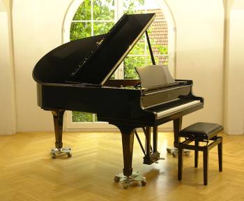 Steinway & Sons O-180
