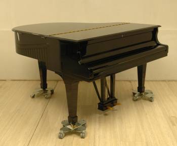 Steinway & Sons S-155