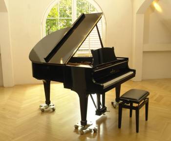 Steinway & Sons S-155